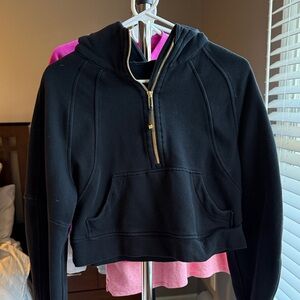 Black lululemon scuba in excellent condition